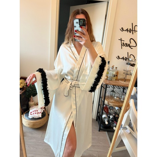 Luxury Özel Kutulu Saten Kimono Sabahlık Siyah Çiçekli